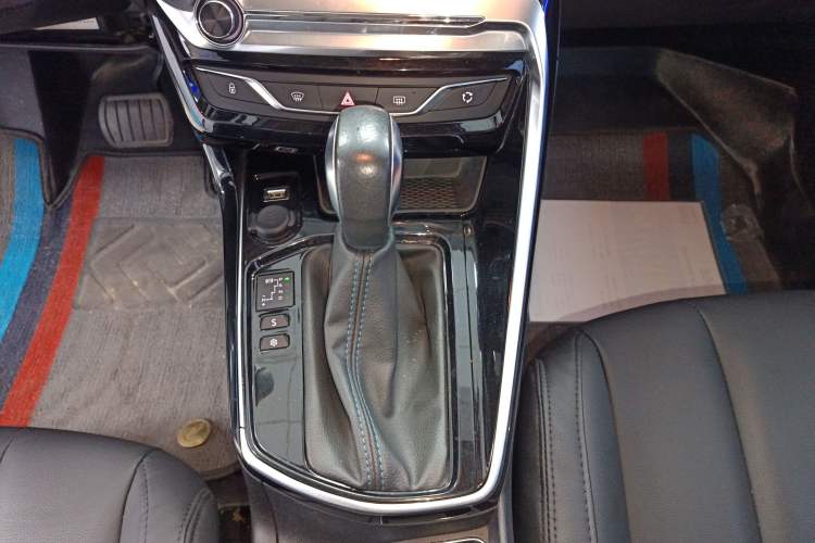 Used Peugeot 308 2019 230THP Automatic Luxury Edition China V Standard Gear Lever