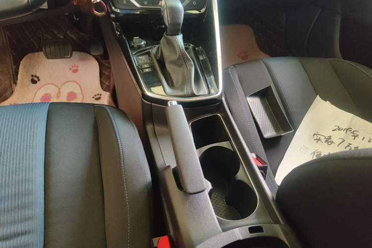 Used Peugeot 308 2019 230THP Automatic Luxury Edition China V Standard Gear Lever
