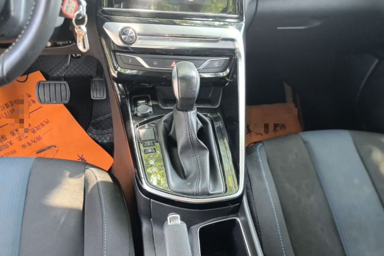 Used Peugeot 308 2019 1.6L Automatic Luxury Version China V Standard Gear Lever