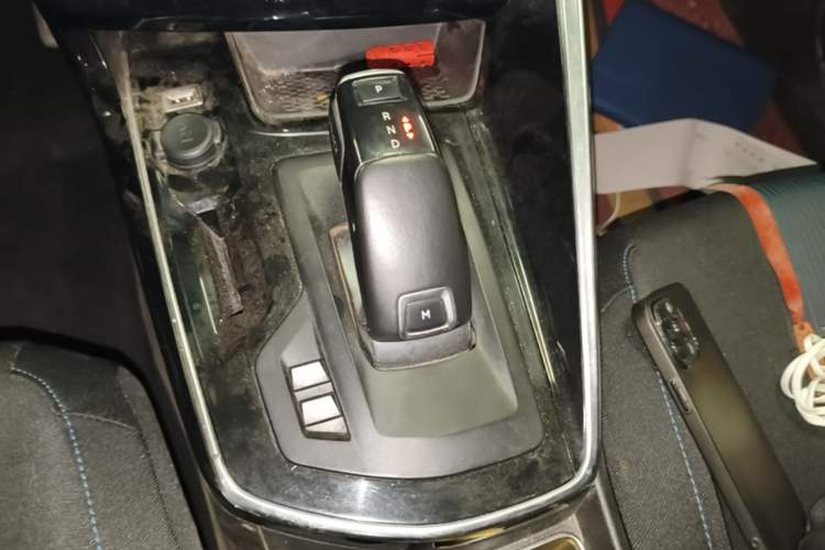 Used Peugeot 308 2019 230THP Automatic Luxury Edition China VI Standard Gear Lever