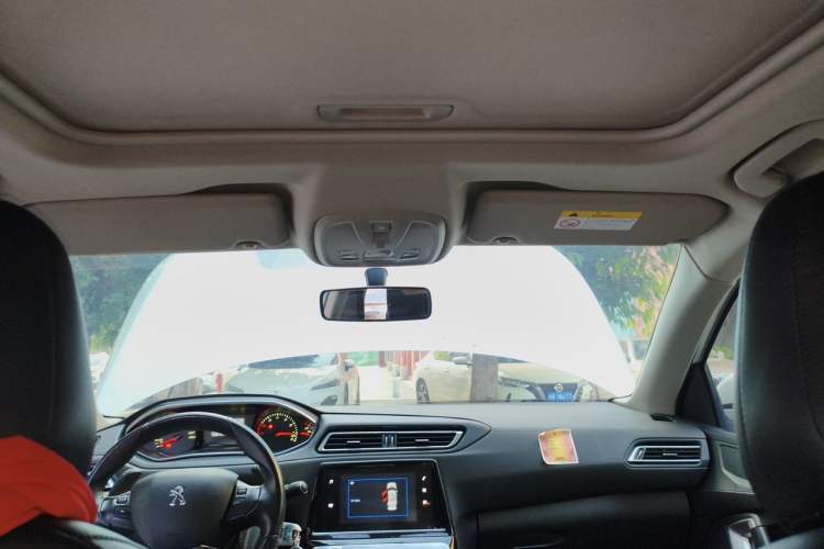Used Peugeot 308 2019 230THP Automatic Luxury Edition China VI Standard Headliner