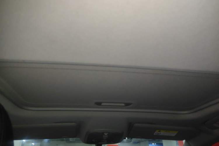 Used Peugeot 308 2019 230THP Automatic Luxury Edition China VI Standard Headliner