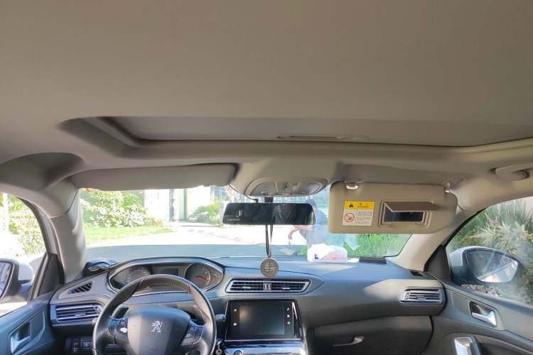 Used Peugeot 308 2019 230THP Automatic Luxury Edition China VI Standard Headliner