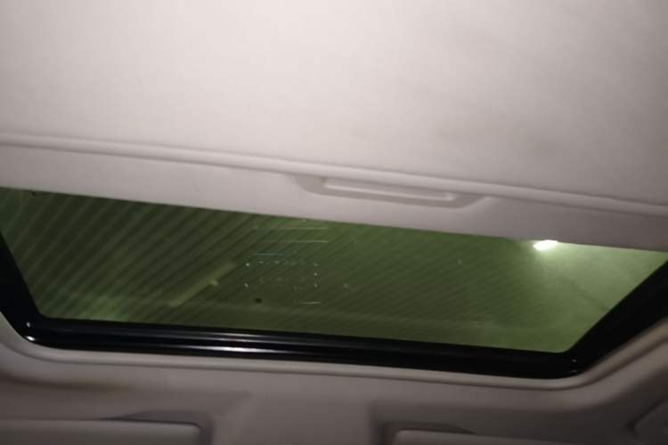 Used Peugeot 308 2019 230THP Automatic Luxury Edition China VI Standard Headliner