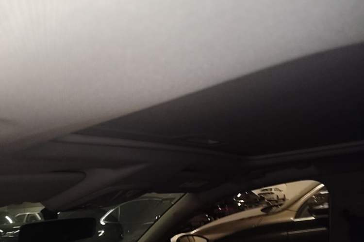 Used Peugeot 308 2019 230THP Automatic Luxury Edition China VI Standard Headliner