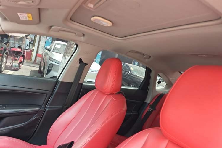 Used Peugeot 308 2019 1.6L Automatic Luxury Version China V Standard Headliner
