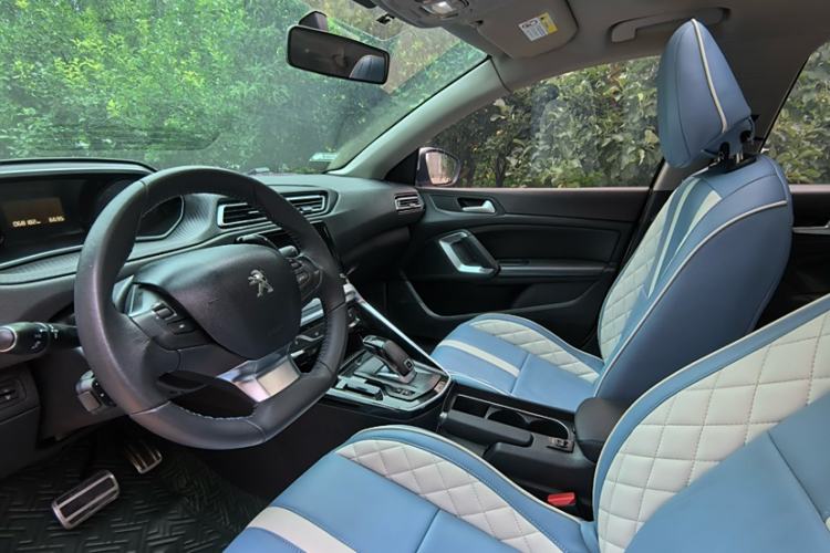 Used Peugeot 308 2019 230THP Automatic Luxury Edition China VI Standard Interior 1