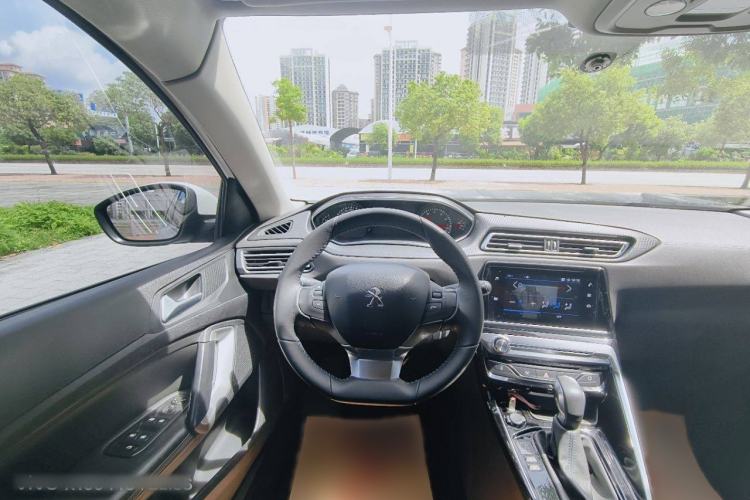 Used Peugeot 308 2019 230THP Automatic Luxury Edition China V Standard Interior 1