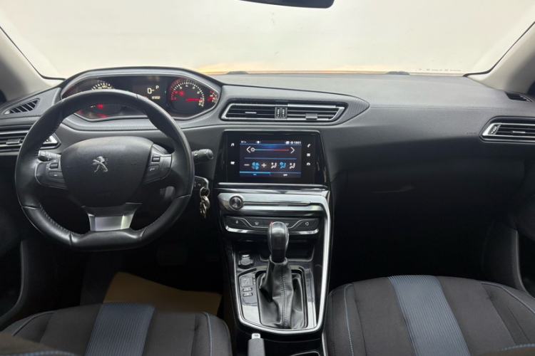 Used Peugeot 308 2019 1.6L Automatic Luxury Version China V Standard Interior 1