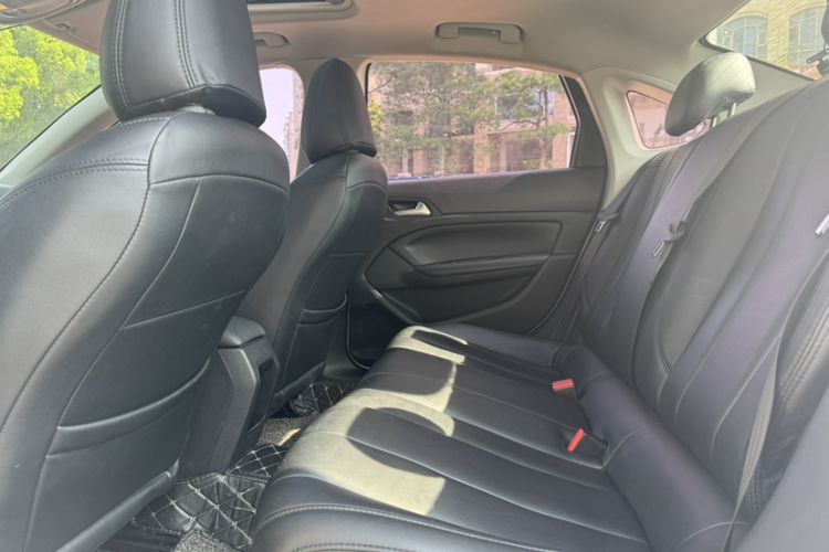 Used Peugeot 308 2019 230THP Automatic Luxury Edition China VI Standard Interior 11