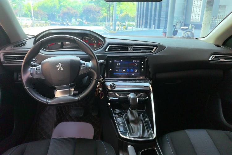 Used Peugeot 308 2019 230THP Automatic Luxury Edition China V Standard Interior 2