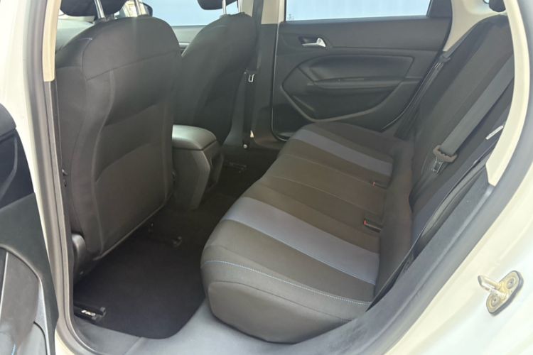 Used Peugeot 308 2019 1.6L Automatic Luxury Version China V Standard Interior 3