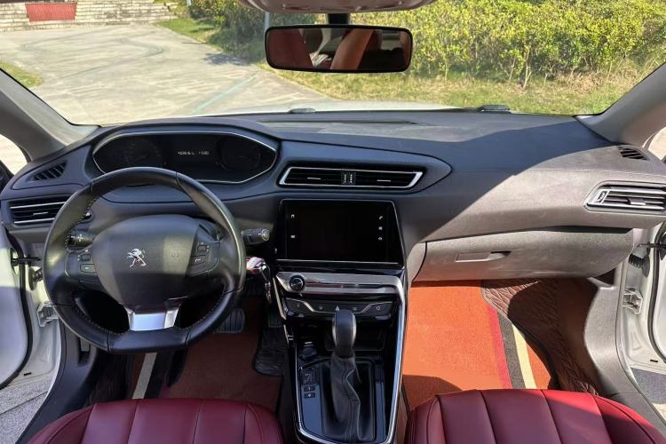 Used Peugeot 308 2019 230THP Automatic Luxury Edition China V Standard Interior 4