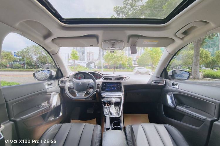 Used Peugeot 308 2019 230THP Automatic Luxury Edition China V Standard Interior 6