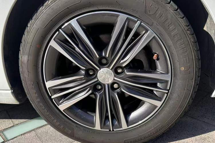 Used Peugeot 308 2019 230THP Automatic Luxury Edition China V Standard Interior 8