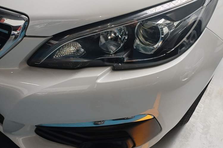 Used Peugeot 308 2019 230THP Automatic Luxury Edition China VI Standard Left Front Headlight