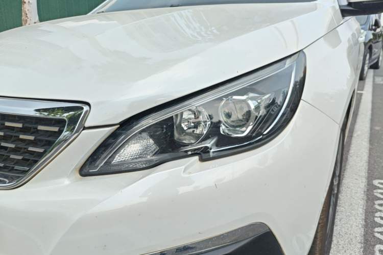 Used Peugeot 308 2019 1.6L Automatic Luxury Version China V Standard Left Front Headlight