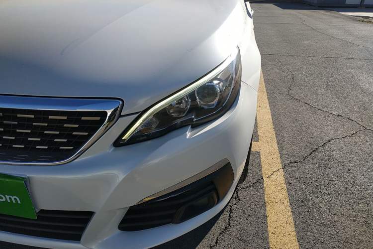 Used Peugeot 308 2019 230THP Automatic Luxury Edition China VI Standard Left Front Headlight