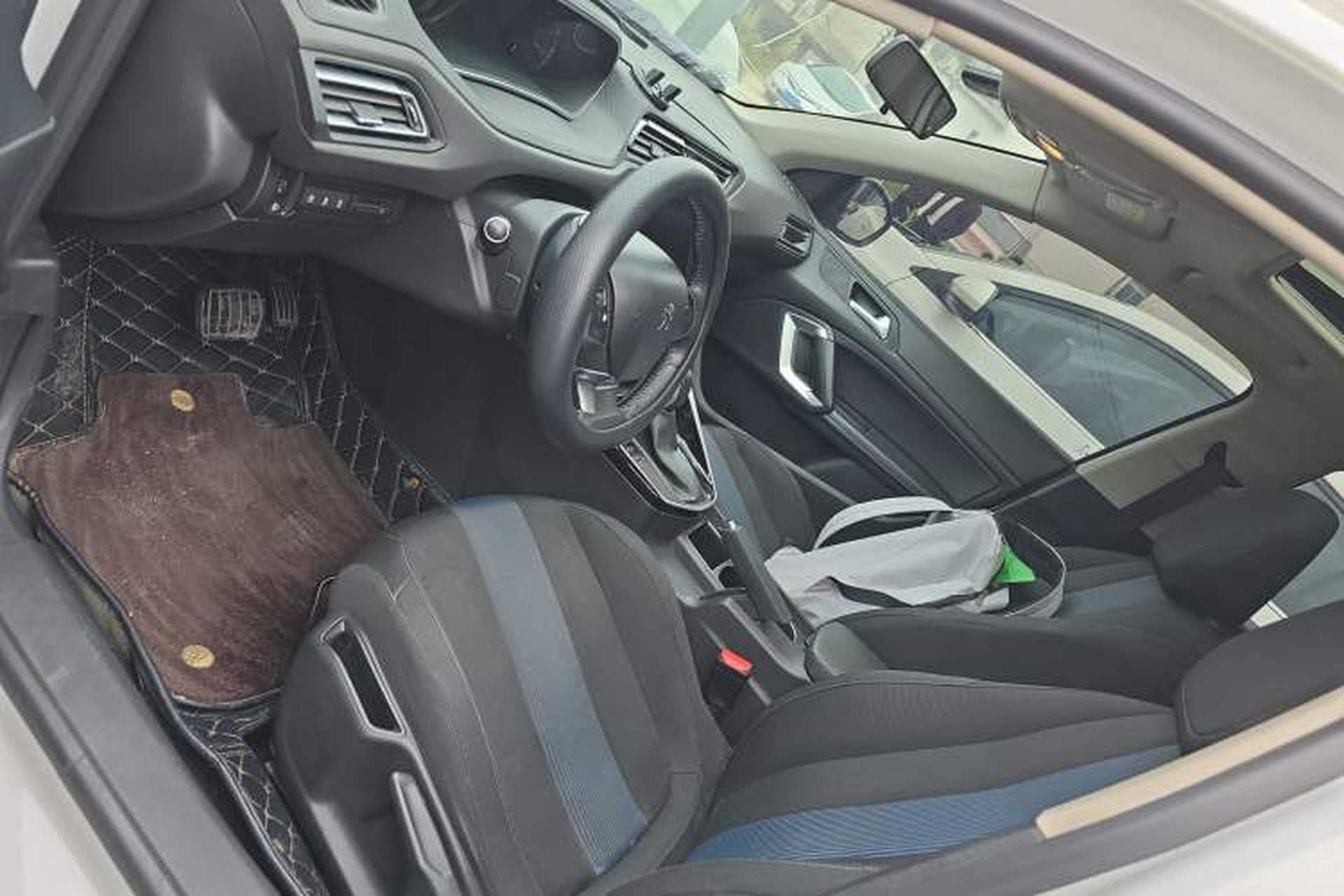 Used Peugeot 308 2019 1.6L Automatic Luxury Version China V Standard Left Front Seat