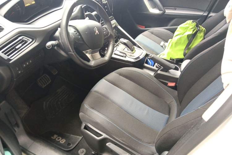 Used Peugeot 308 2019 230THP Automatic Luxury Edition China VI Standard Left Front Seat