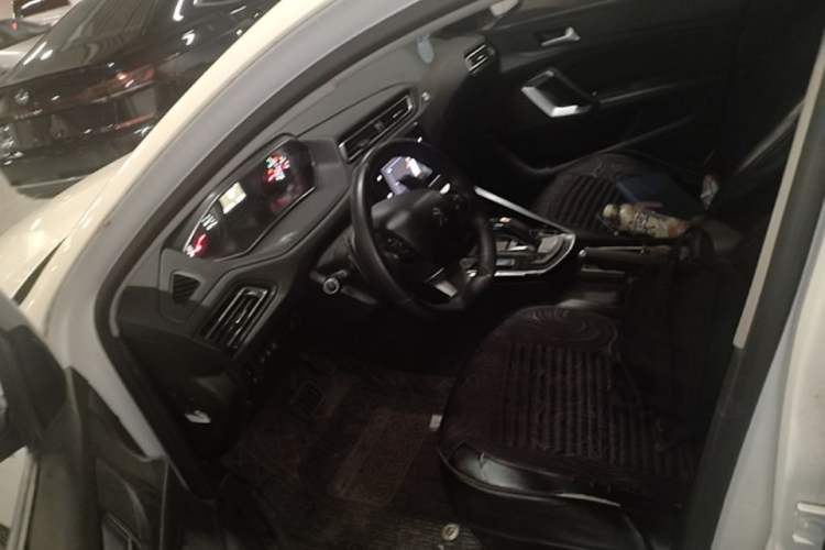 Used Peugeot 308 2019 230THP Automatic Luxury Edition China VI Standard Left Front Seat