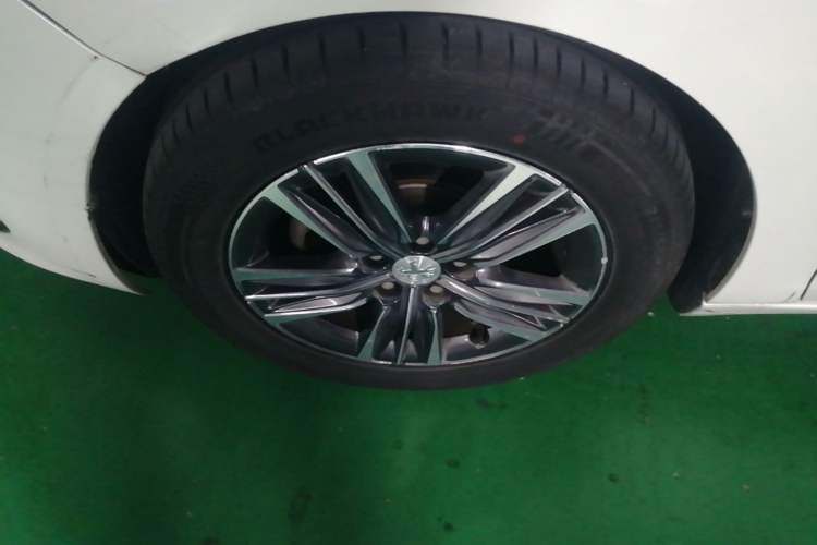 Used Peugeot 308 2019 230THP Automatic Luxury Edition China VI Standard Left Front Wheel Hub