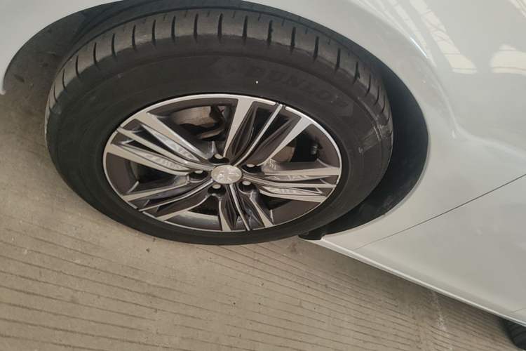 Used Peugeot 308 2019 230THP Automatic Luxury Edition China V Standard Left Front Wheel Hub