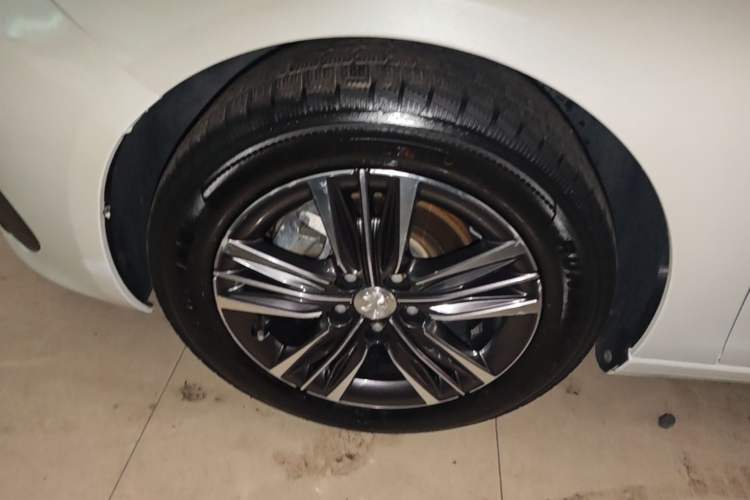 Used Peugeot 308 2019 230THP Automatic Luxury Edition China V Standard Left Front Wheel Hub