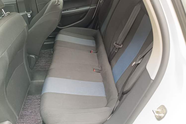 Used Peugeot 308 2019 230THP Automatic Luxury Edition China V Standard Left Rear Seat