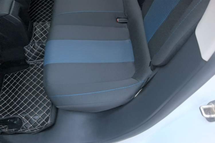 Used Peugeot 308 2019 230THP Automatic Luxury Edition China V Standard Left Rear Seat