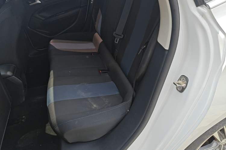 Used Peugeot 308 2019 230THP Automatic Luxury Edition China V Standard Left Rear Seat