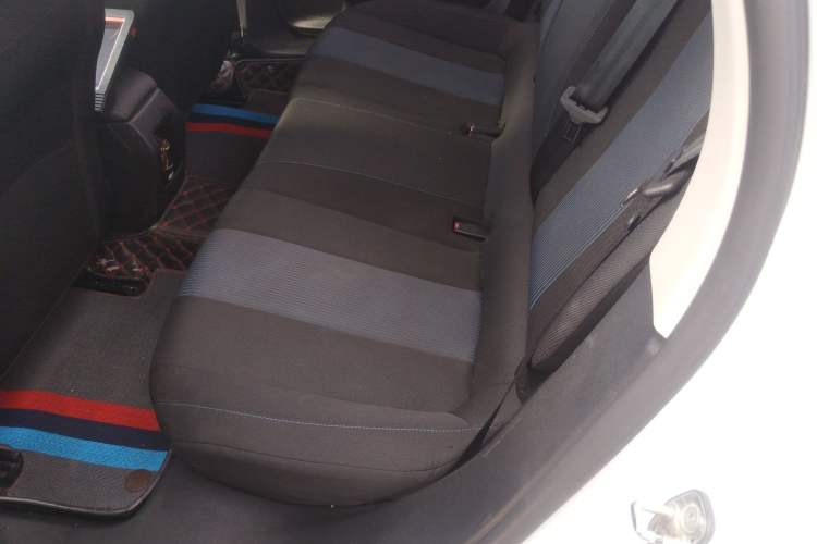Used Peugeot 308 2019 230THP Automatic Luxury Edition China VI Standard Left Rear Seat