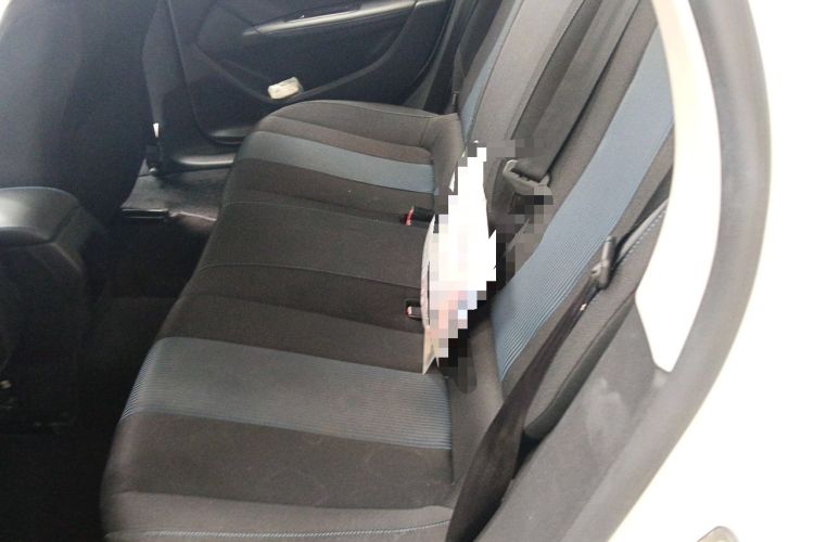 Used Peugeot 308 2019 230THP Automatic Luxury Edition China VI Standard Left Rear Seat