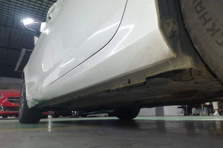 Used Peugeot 308 2019 230THP Automatic Luxury Edition China VI Standard Left Side Sill