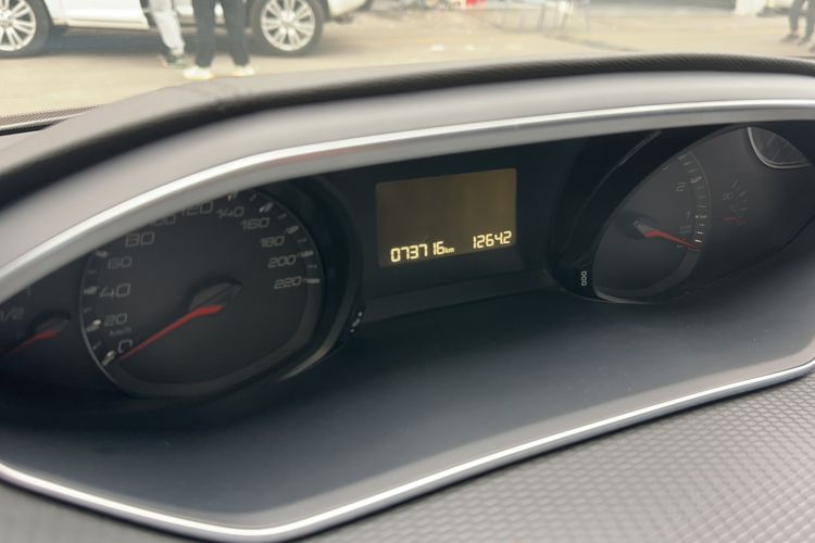 Used Peugeot 308 2019 230THP Automatic Luxury Edition China VI Standard Odometer Close Up