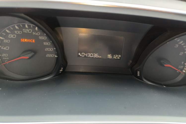 Used Peugeot 308 2019 230THP Automatic Luxury Edition China V Standard Odometer Close Up