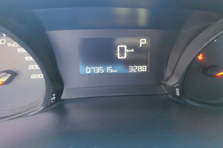 Used Peugeot 308 2019 230THP Automatic Luxury Edition China V Standard Odometer Close Up