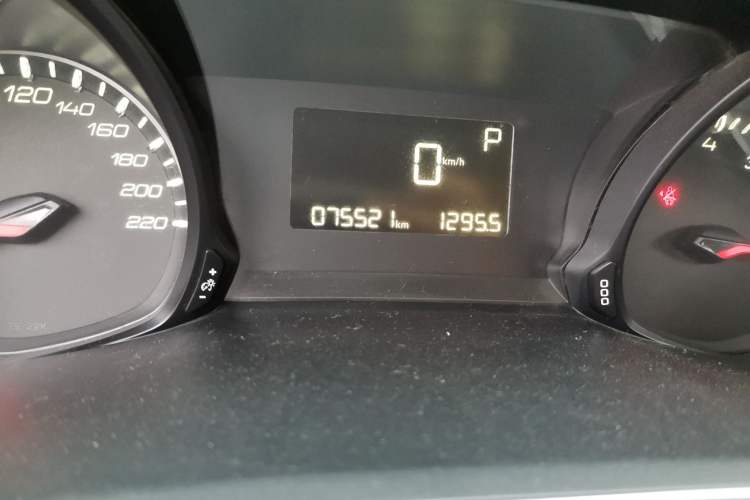 Used Peugeot 308 2019 230THP Automatic Luxury Edition China V Standard Odometer Close Up