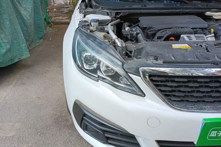 Used Peugeot 308 2019 230THP Automatic Luxury Edition China V Standard Right Front Headlight