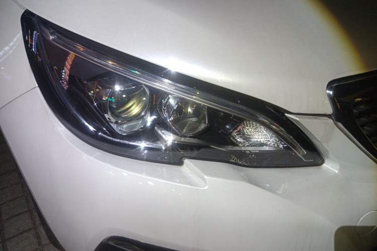 Used Peugeot 308 2019 230THP Automatic Luxury Edition China VI Standard Right Front Headlight