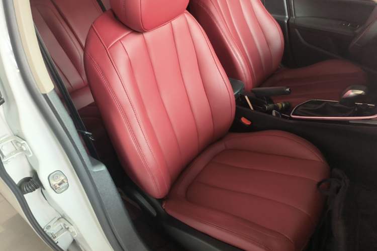 Used Peugeot 308 2019 230THP Automatic Luxury Edition China V Standard Right Front Seat