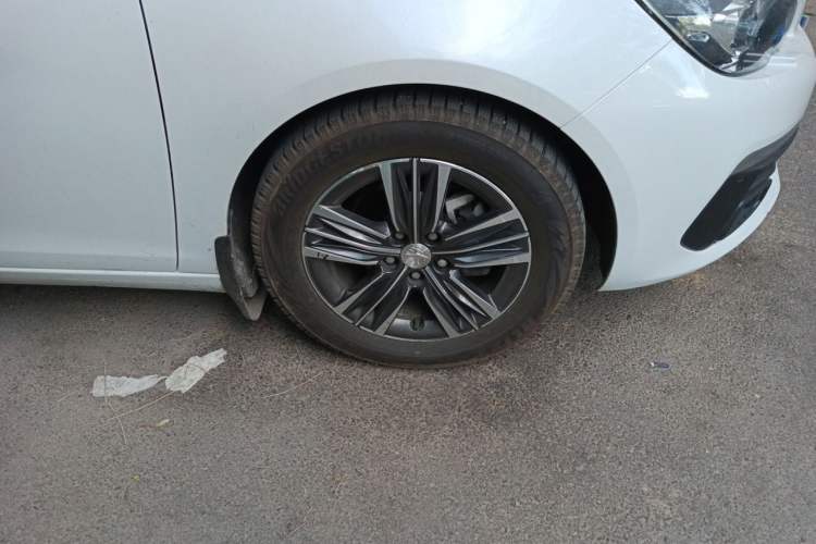 Used Peugeot 308 2019 230THP Automatic Luxury Edition China V Standard Right Front Wheel Hub