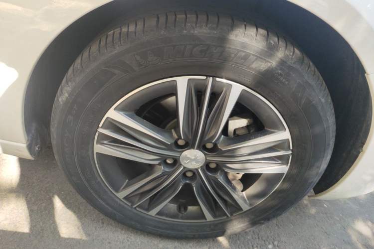 Used Peugeot 308 2019 230THP Automatic Luxury Edition China V Standard Right Front Wheel Hub