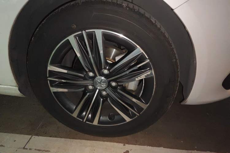 Used Peugeot 308 2019 1.6L Automatic Luxury Version China V Standard Right Front Wheel Hub