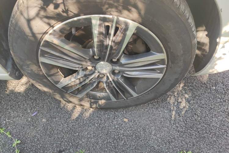Used Peugeot 308 2019 230THP Automatic Luxury Edition China VI Standard Right Front Wheel Hub