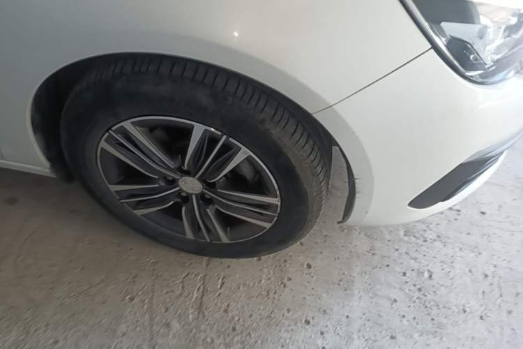 Used Peugeot 308 2019 230THP Automatic Luxury Edition China VI Standard Right Front Wheel Hub