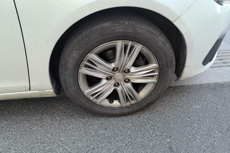 Used Peugeot 308 2019 1.6L Manual Fashion Edition China V Standard Right Front Wheel Hub