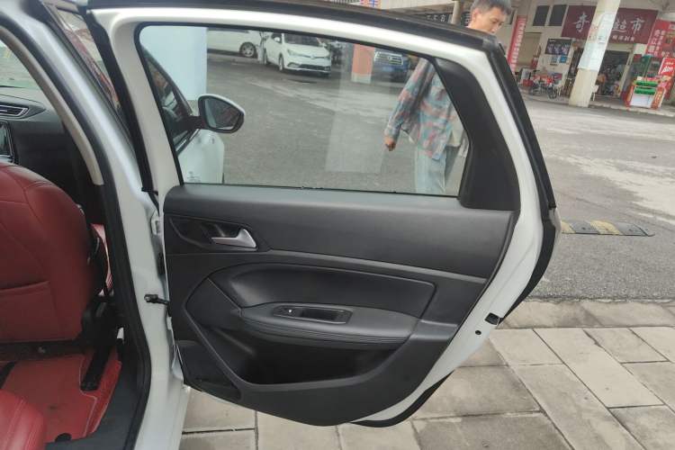 Used Peugeot 308 2019 230THP Automatic Luxury Edition China VI Standard Right Rear Door Interior