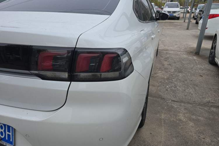 Used Peugeot 308 2019 1.6L Automatic Luxury Version China V Standard Right Rear Taillight