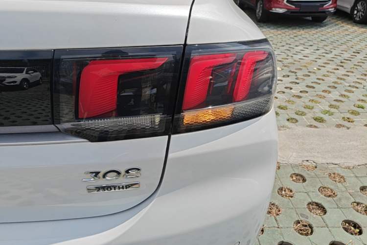Used Peugeot 308 2019 230THP Automatic Luxury Edition China V Standard Right Rear Taillight